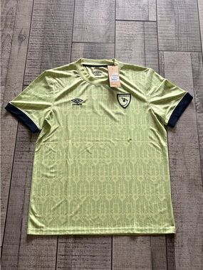 Umbro Guatemala Soccer Jersey Light Yellow Navy Large Officially Licensed
